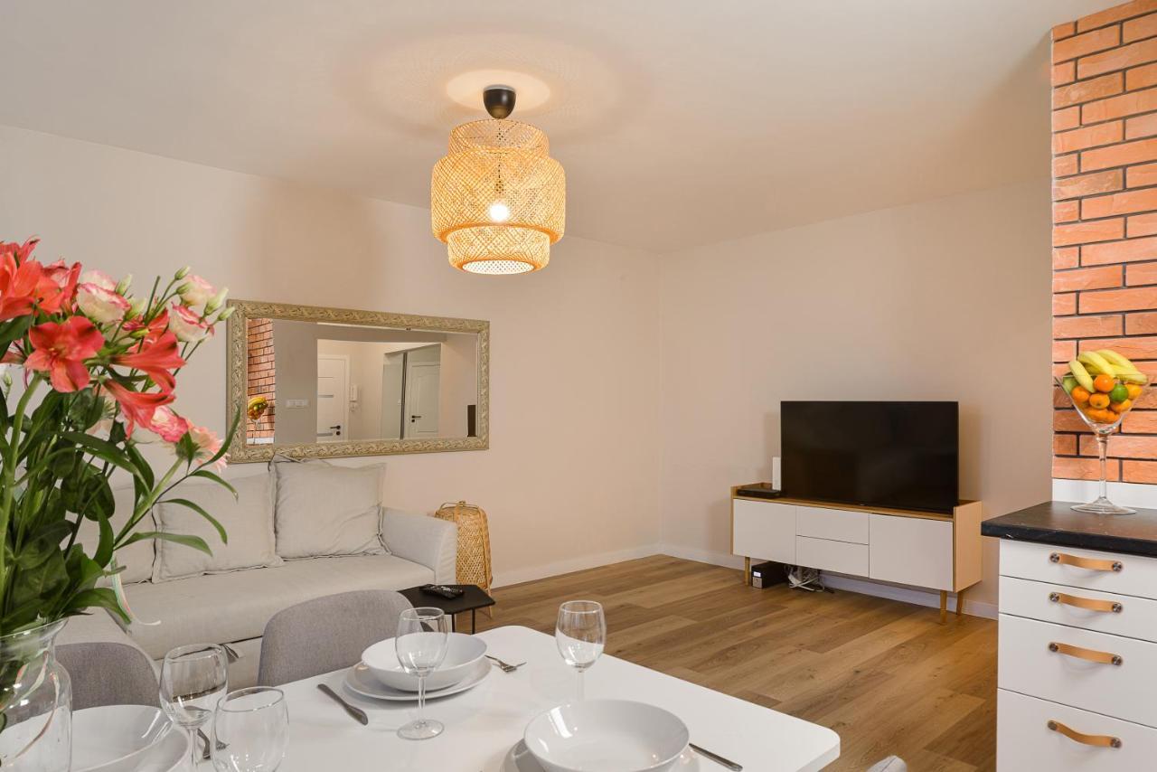 P&O Apartments Hawajska Warsaw Luaran gambar